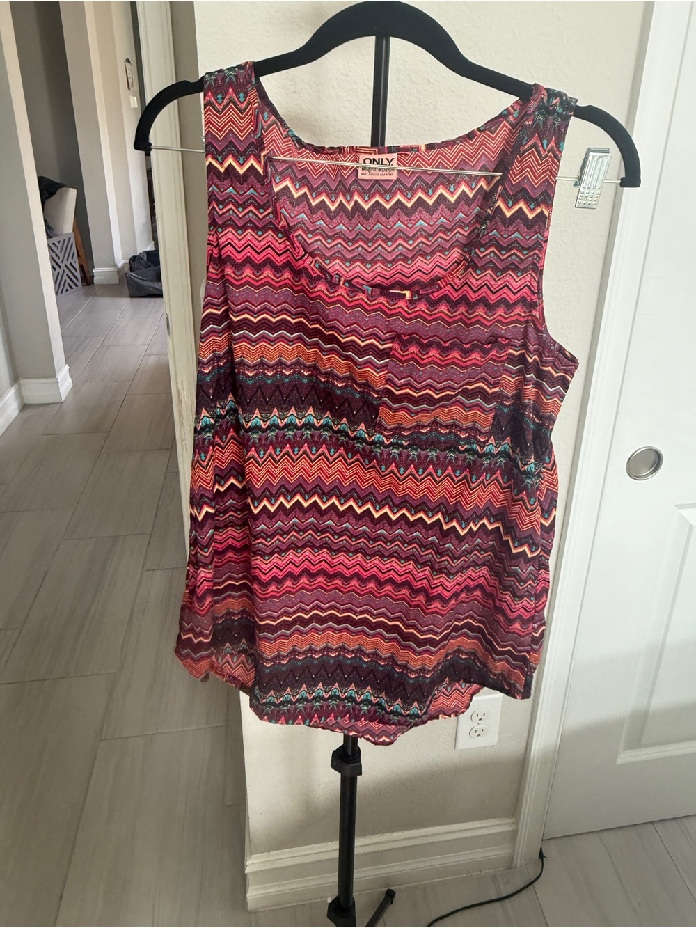 Only Multicolor Zigzag Scoop Tank Top - Pink, Coral & Teal